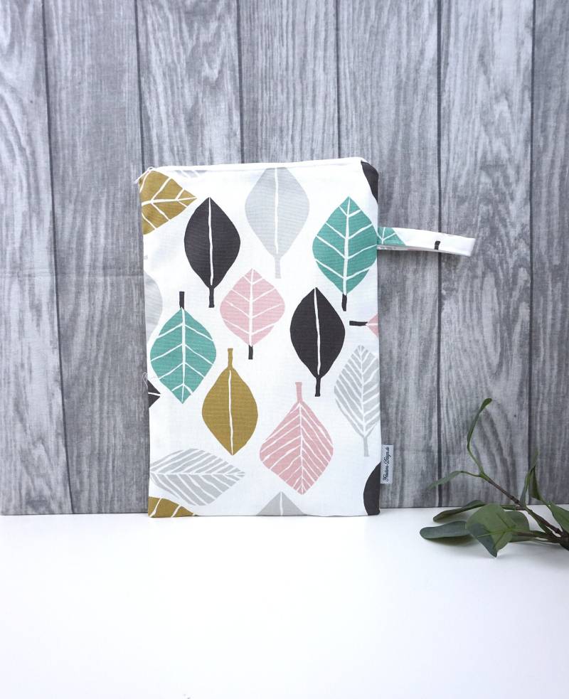 Wetbag, Große Nasstasche, Windeltasche, Inkontinenz Vorlagen - Blätter Wetbag, Große Nasstasche, Windeltasche, Inkontinenz Vorlagen - Blätter von FeludaraDesign