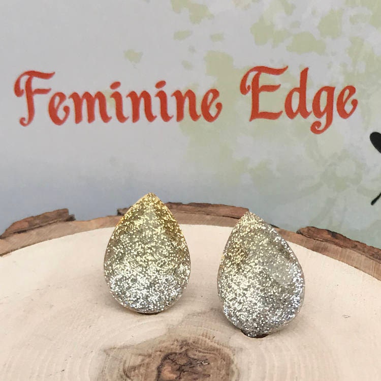 Gold Silber Tropfenförmige Ohrringe, Ohrstecker, Und Glitzernden Tropfen Ohrstecker von FeminineEdgeFinds