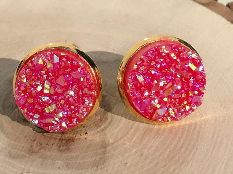 Rot Und Gold Glitzernden Druzy Ohrstecker von FeminineEdgeFinds