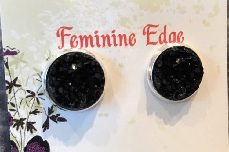 Schwarz, Druzy, Prickelnde Runde Schwarz Und Silber Ohrstecker, Glitzernden Leicht Druzy Ohrstecker Ohrringe von FeminineEdgeFinds
