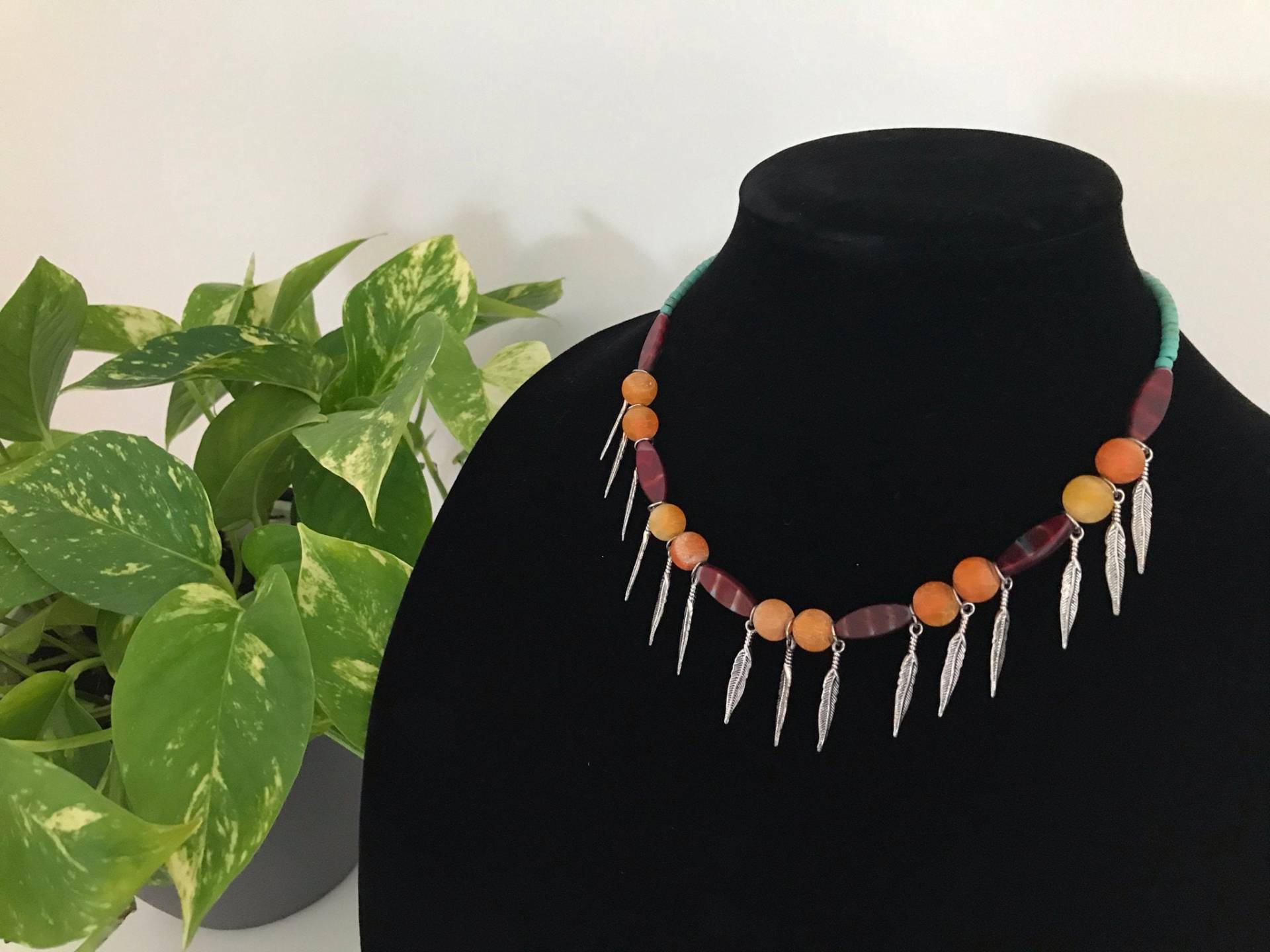 Silber Feder Und Feuer Achat Halskette Silber Feder Und Feuer Achat Halskette von FemmeByDesign