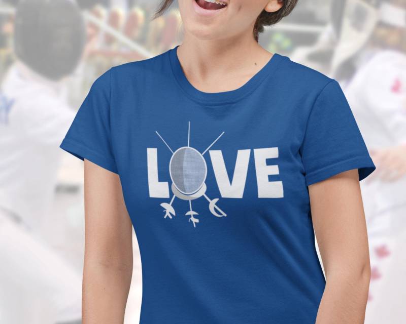 Liebe Fechter T-Shirt Für Fechterinnen. Maske Mit Degen, Florett Und Säbel Fecht Schwerter Perfektes Geschenk Männer Frauen, Die Sport Lieben von FencingLove