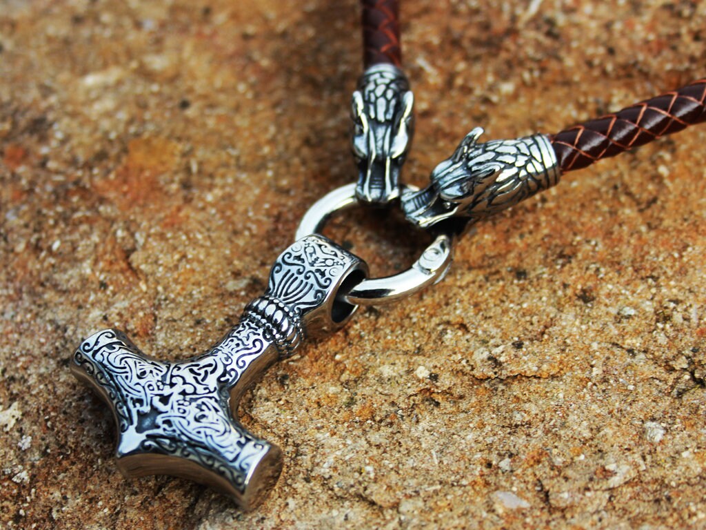 Wolfslederkette Thorhammer Wolfslederkette Thorhammer von Fenrisshop