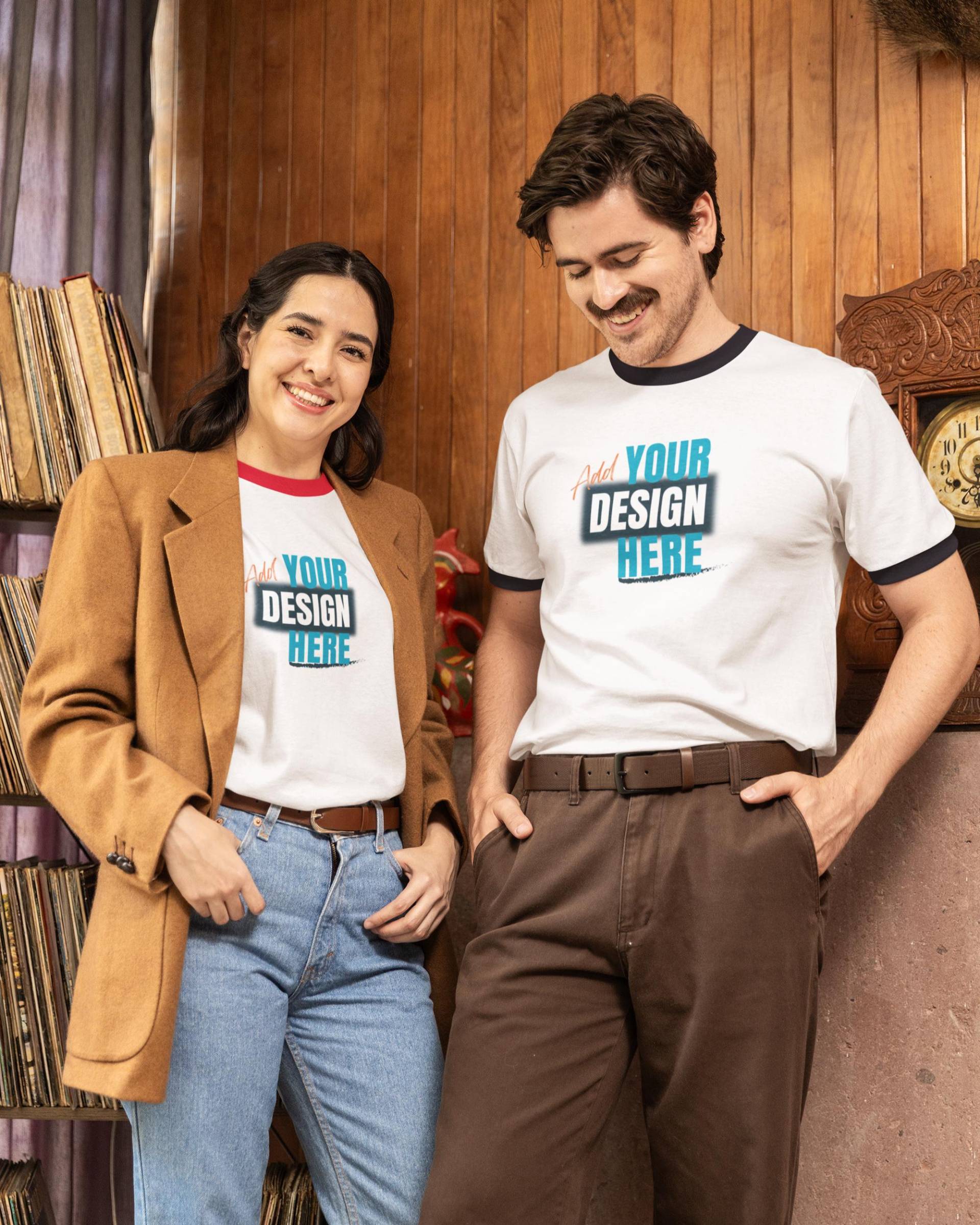 Personalisiertes Retro Ringer T-Shirt Personalisierter Text Oder Foto Unisex T-Shirt von FerSuDesignsStore