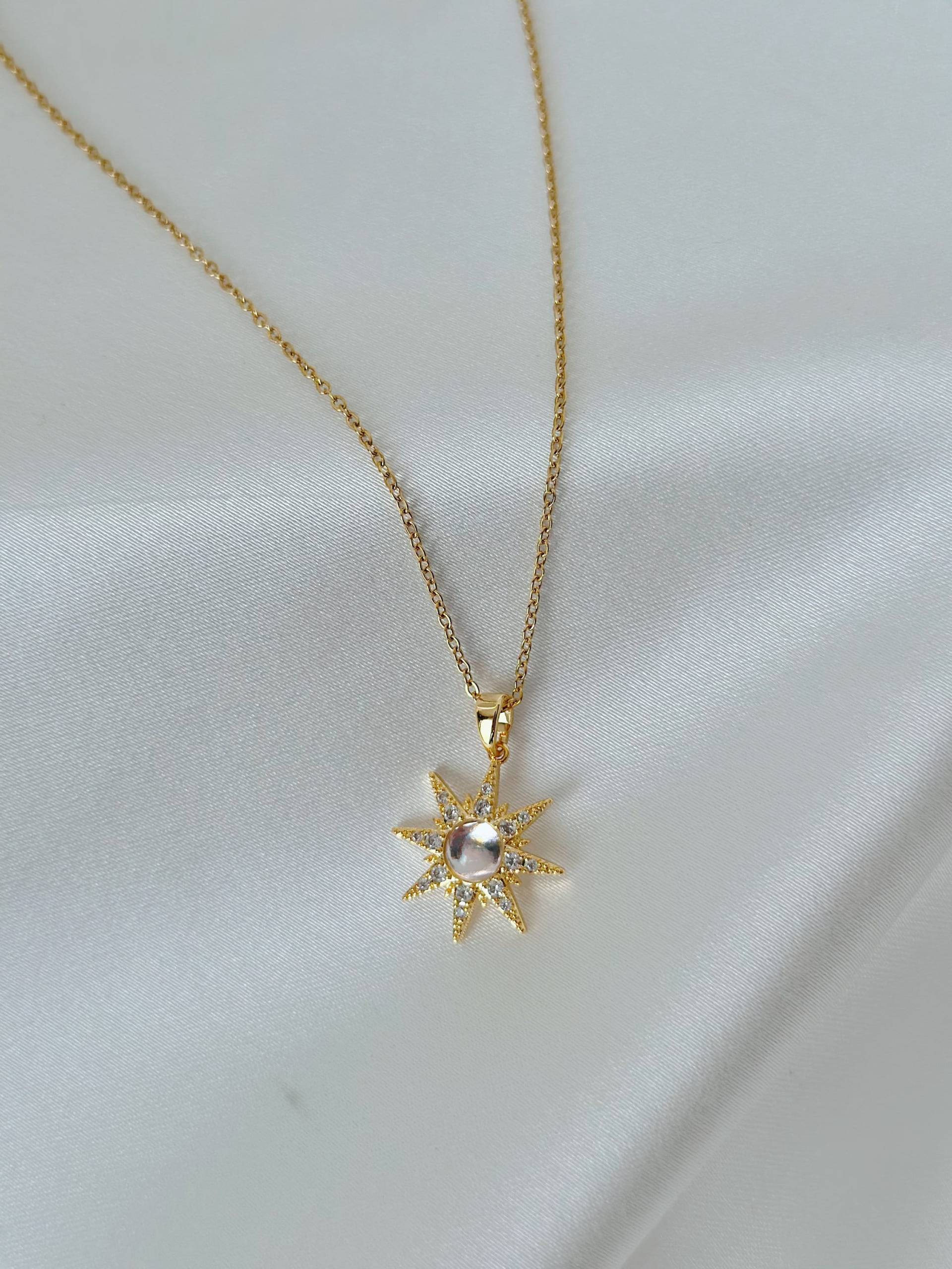 Gold Nord Stern Opal Halskette/Filled Zierliche Starburst Weihnachtsgeschenk Für Sie von FerayeLondon