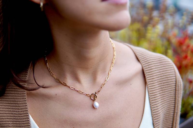 Feriastudio | Handgemachte Perlenkette „Lana" - Süßwasserperlen, Gliederkette, 24K Vergoldet von FeriaStudio