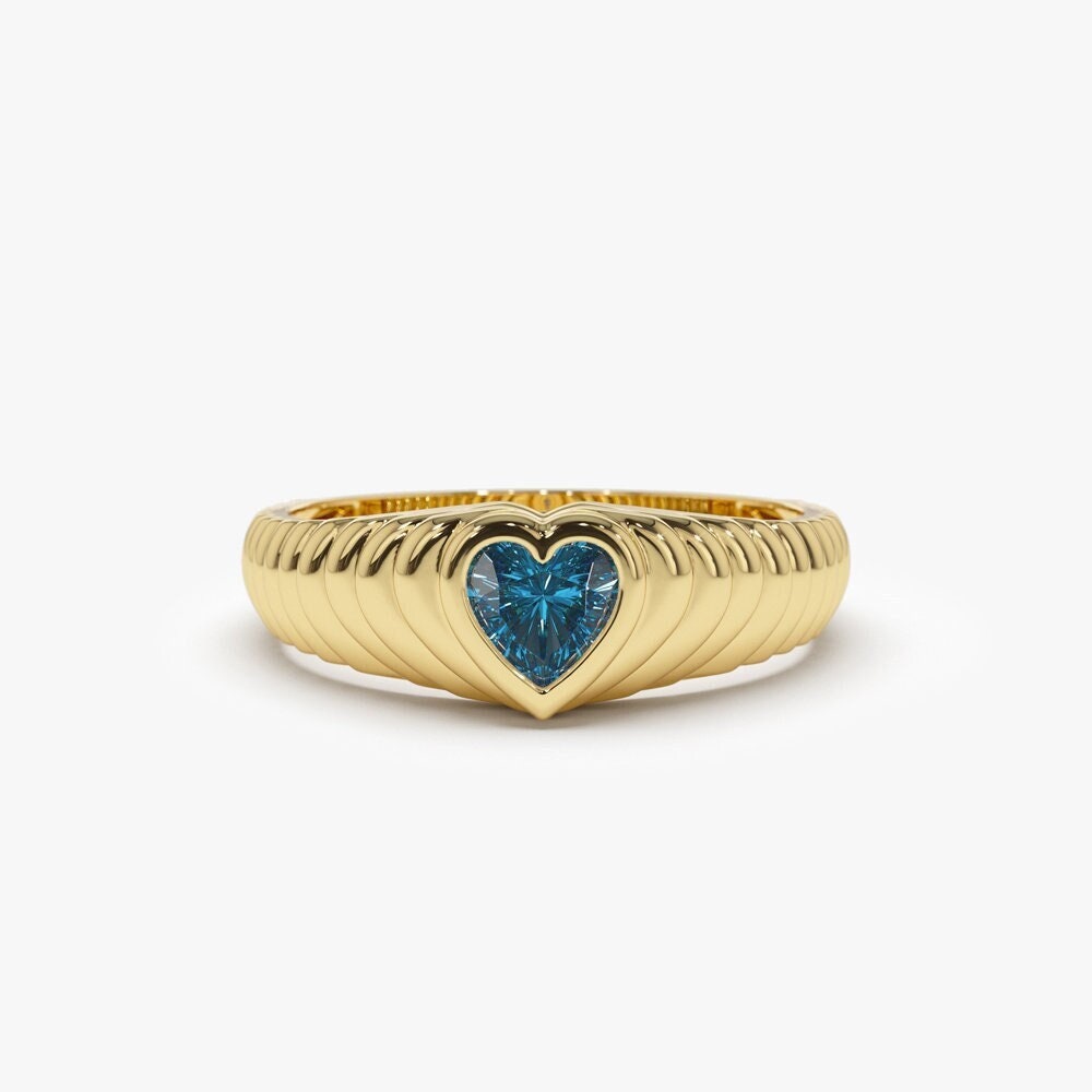 Blauer Topas Ring in Herzform/Abgeschrägter 14K Natürlicher Herz Für Damen November Geburtsstein Geschenk Sie von FerkosFineJewelry