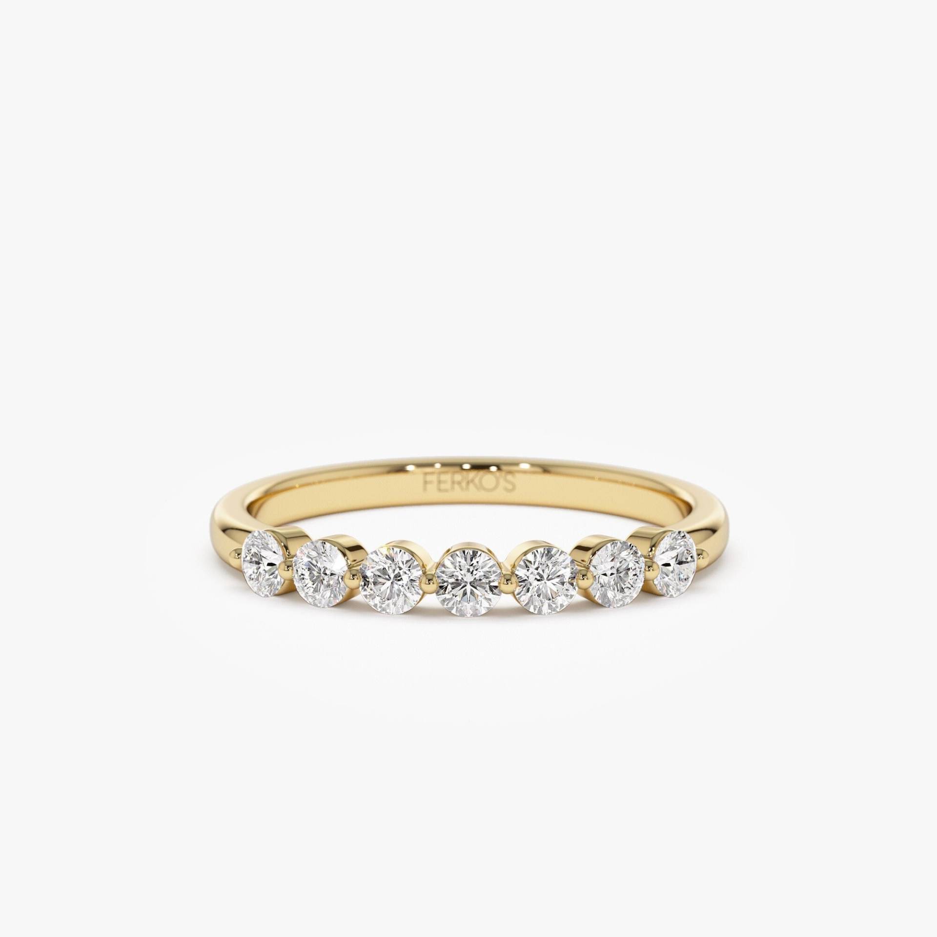 Diamant Jahrestag Band, 14K Gold 0.40Ctw 7 Stein Geteilte Zinken Ehering, Zierlicher Ring, Geschenk Für Sie von FerkosFineJewelry