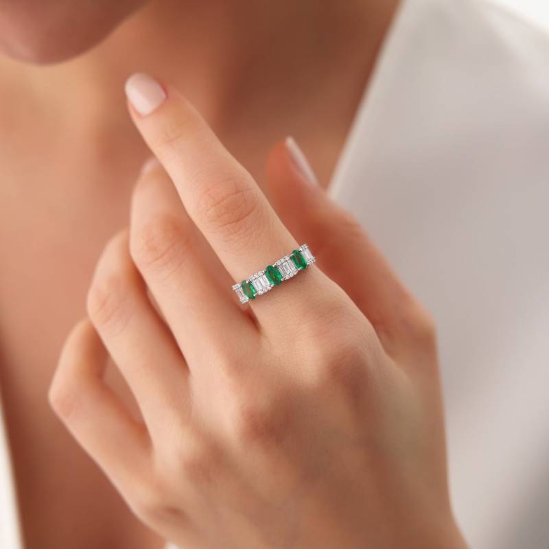 Smaragdring/14K Gold Baguette Und Runder Diamantring Mit Echtem Smaragd-Jubiläumsband Mai-Geburtsstein Von Ferkos von FerkosFineJewelry