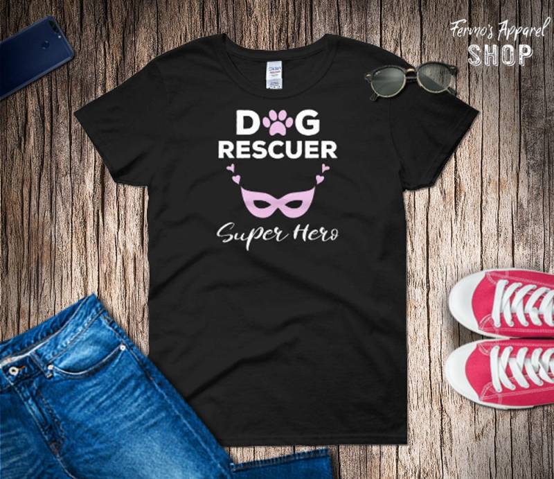 Hund-Retter Super Hero-T-Shirt Für Hund Mom, Hundeliebhaber/Adoptieren Sie Einen Tierheim Heldin Frauen Liebt Tiere von FermosApparelShop