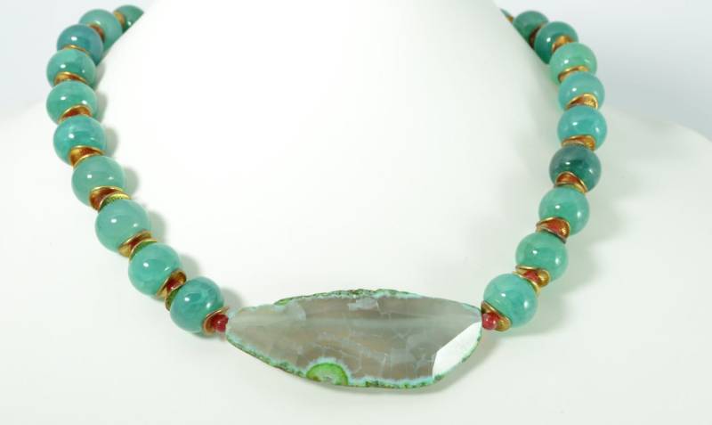 Grüne Und Rote Edelsteinhalskette Ohrringe - Achate Karneol Grüne Und Rote Edelsteinhalskette Ohrringe - Achate Karneol von FerryLaneSelection