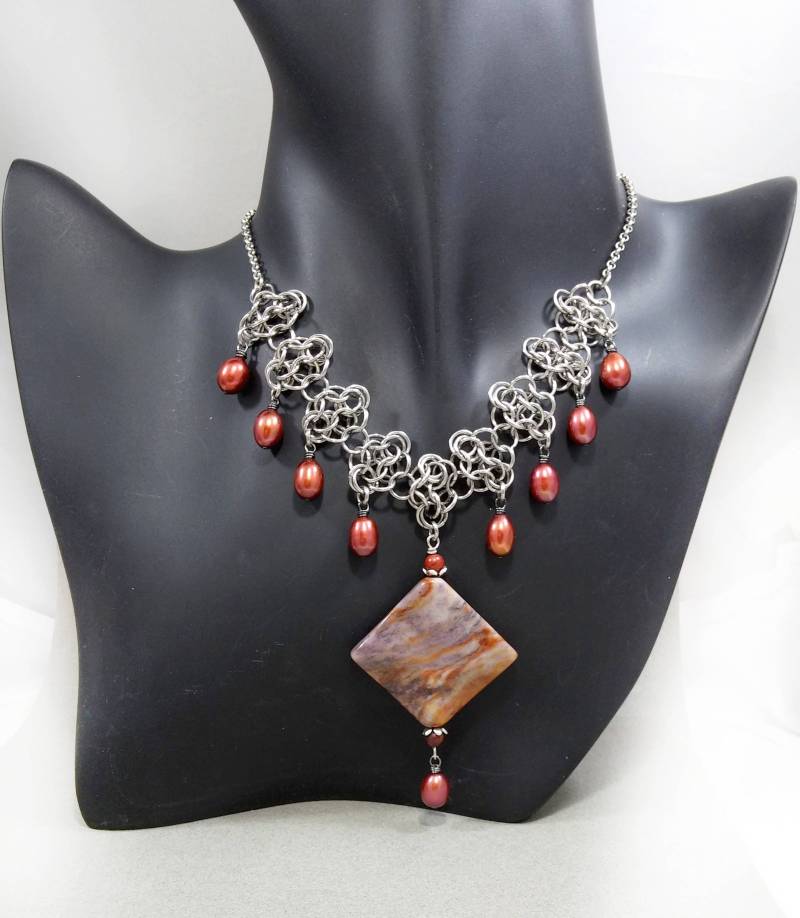 Aaa-Süßwasser-Zuchtperlen, Natürliche Jasper Rhombus Perle Ein Unikat Chainmail Halskette von FestiJe