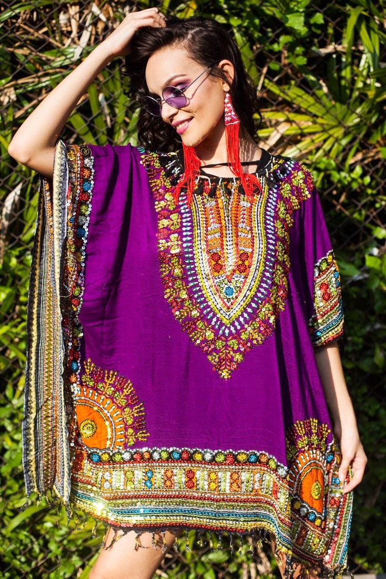 Lila Bestickte Strandhülle Oder Kleid Lila Bestickte Strandhülle Oder Kleid von FestivalUniverse