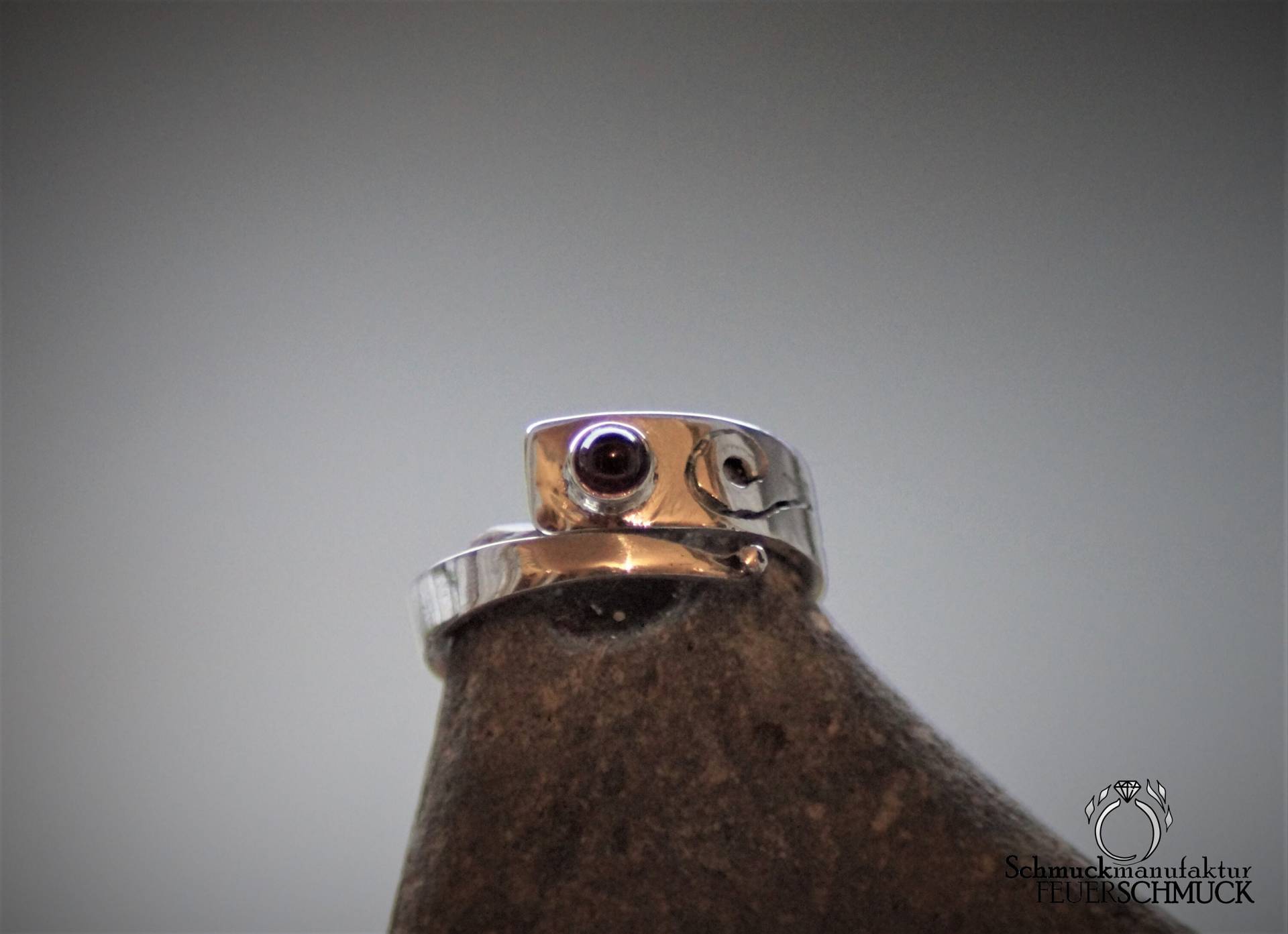 Silberring Mit Verziertem Band, Größenverstellbar Silberring Mit Verziertem Band, Größenverstellbar von Feuerschmuck