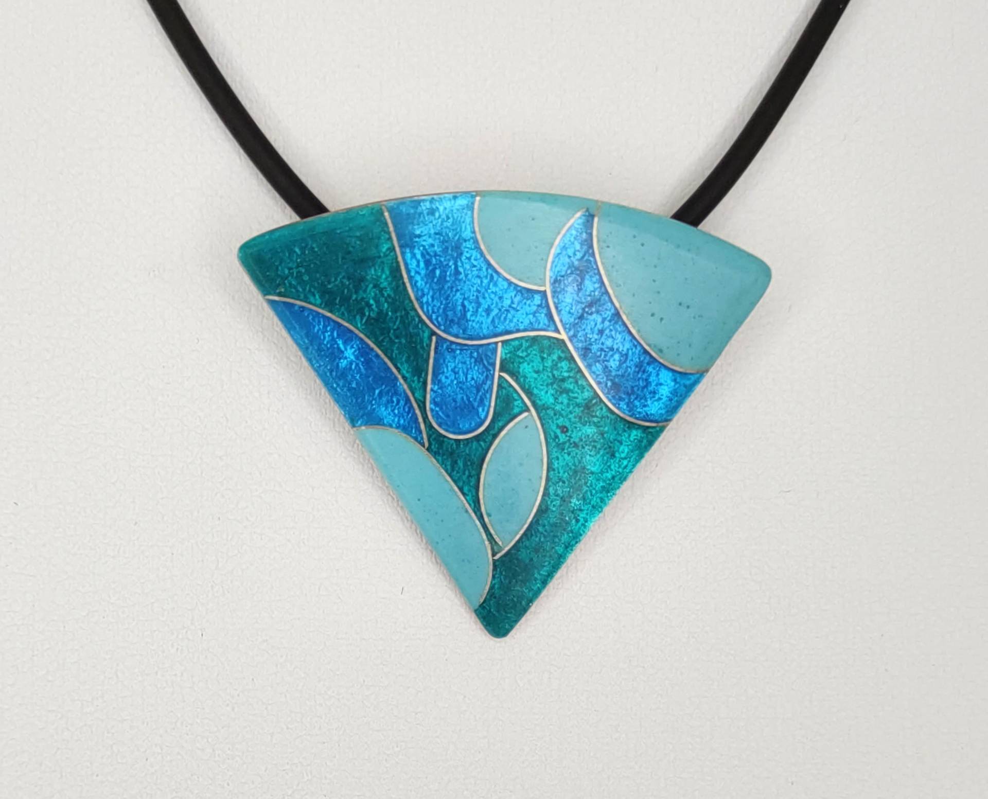 Anhänger Dreieck Mit Emaille in Türkis Blau 925Er Silberdrähten Unikatschmuck Handarbeit Damenschmuck Geschenk Zum Geburtstag Der Freundin von FeuerschmuckSander