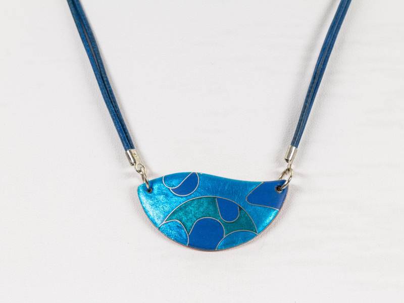 Anhänger Handgefertigt Mit Emaille in Blau-Türkis Und Blauem Lederband Komplett, Unikatschmuck, Emailleschmuck, Halsschmuck, Geschenk von FeuerschmuckSander