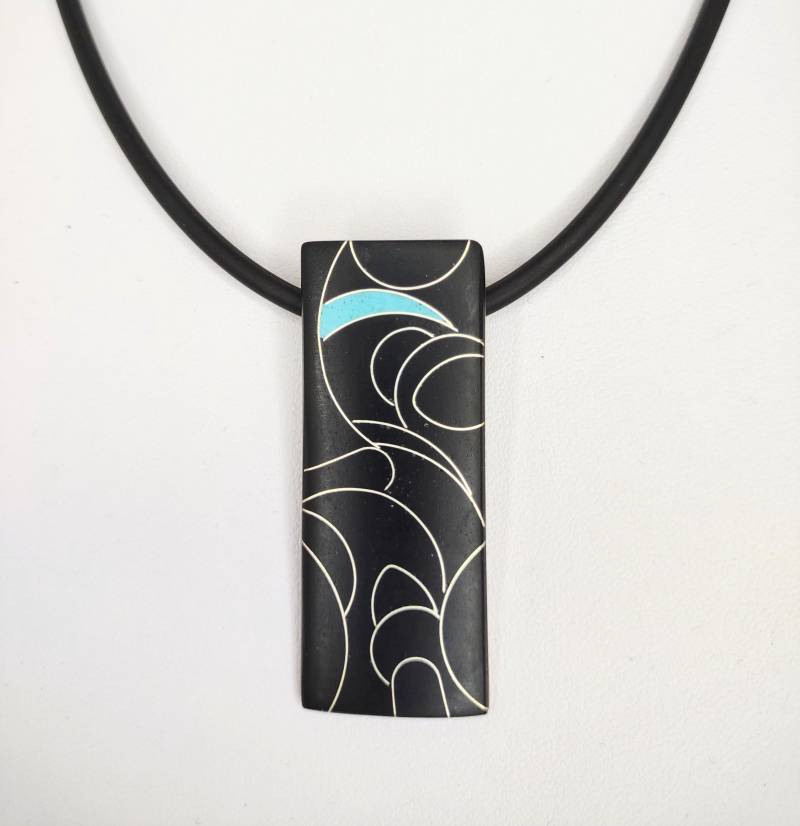 Emaille-Anhänger in Schwarz + Hellblau Und Silberdrähte 925Er Silber Handarbeit Emailleschmuck Unikatschmuck Geschenk Zum Geburtstag Unikat von FeuerschmuckSander