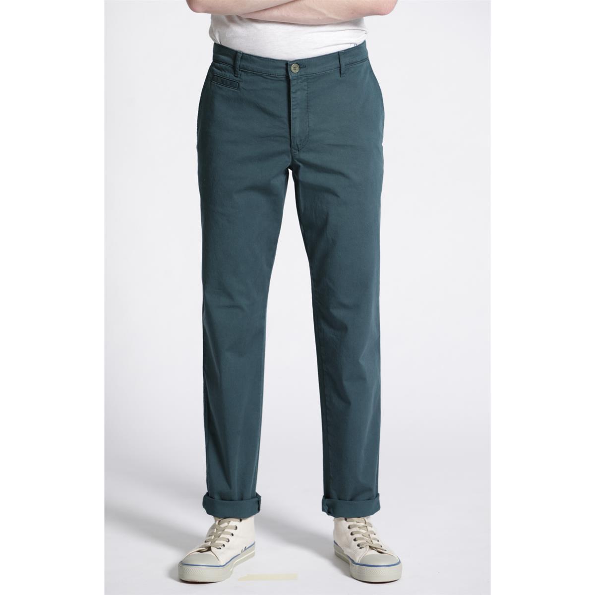 Chino Slim Fit Modell: Lasse von Feuervogl