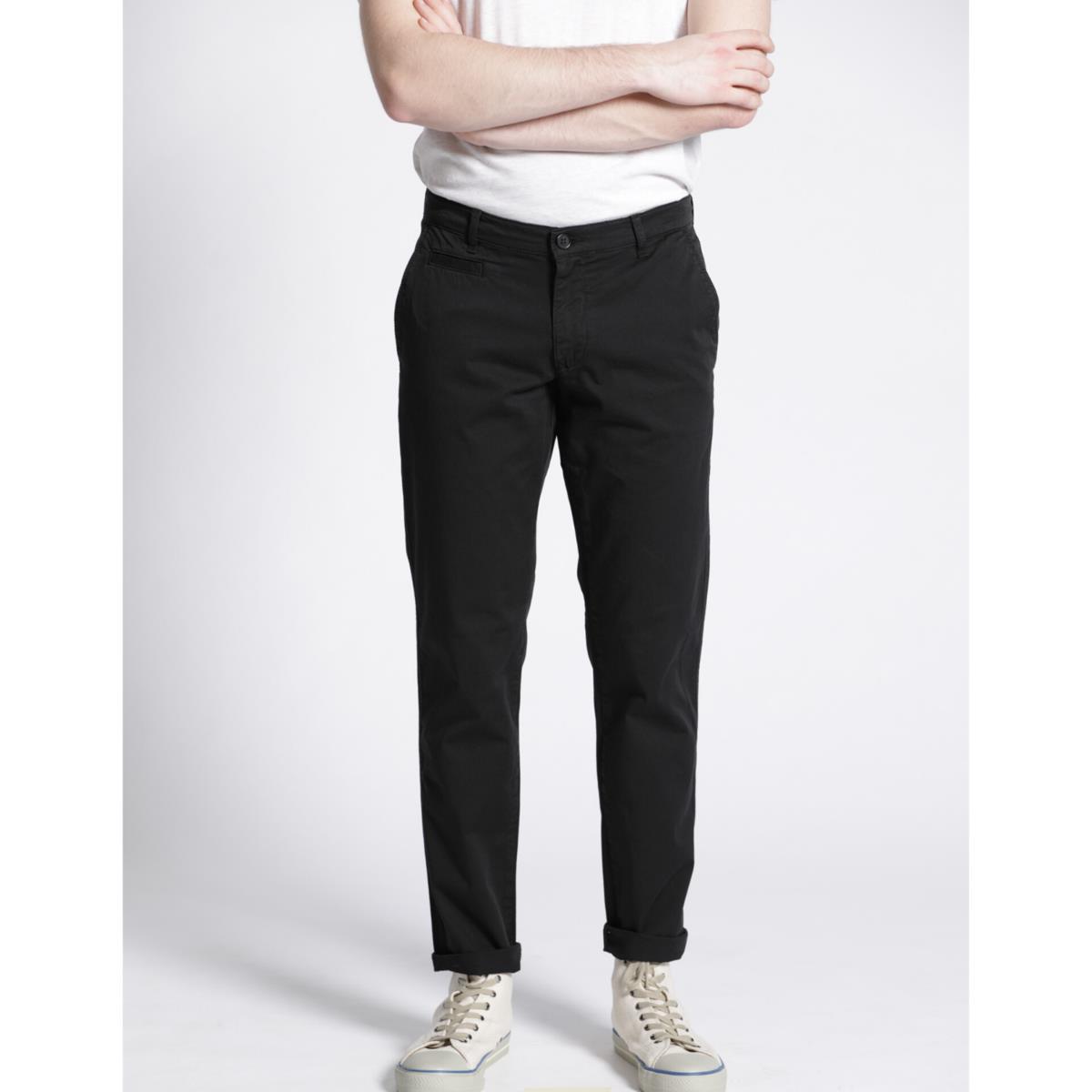 Chino Slim Fit Modell: Lasse von Feuervogl