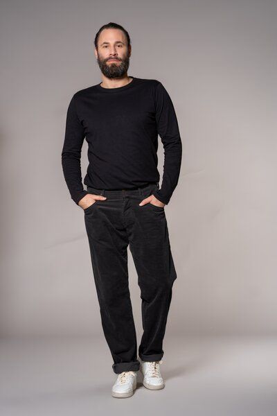 Feuervogl fv-Bro:nx | Relaxed Fit | Medium Waist | Wide Corduroy von Feuervogl