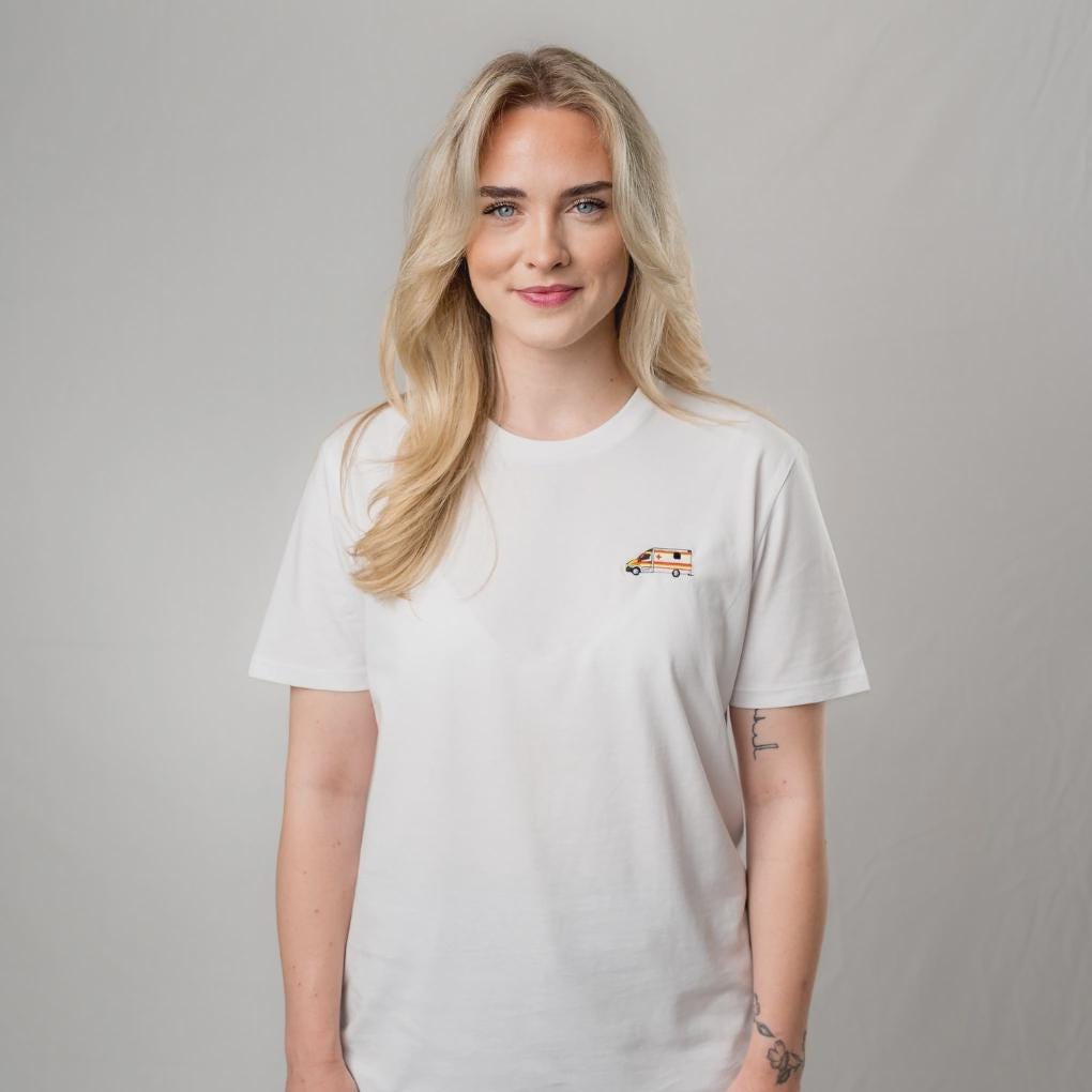 Rtw T-Shirt, Rettungsdienst Shirt, Unisex Shirt Mit Stick, Notarzt Fanartikel, Bio-Baumwolle, Hochwertig Bestickt Rtw T-Shirt, Rettungsdienst Shirt, Unisex Shirt Mit Stick, Notarzt Fanartikel, Bio-Baumwolle, Hochwertig Bestickt von Feweon