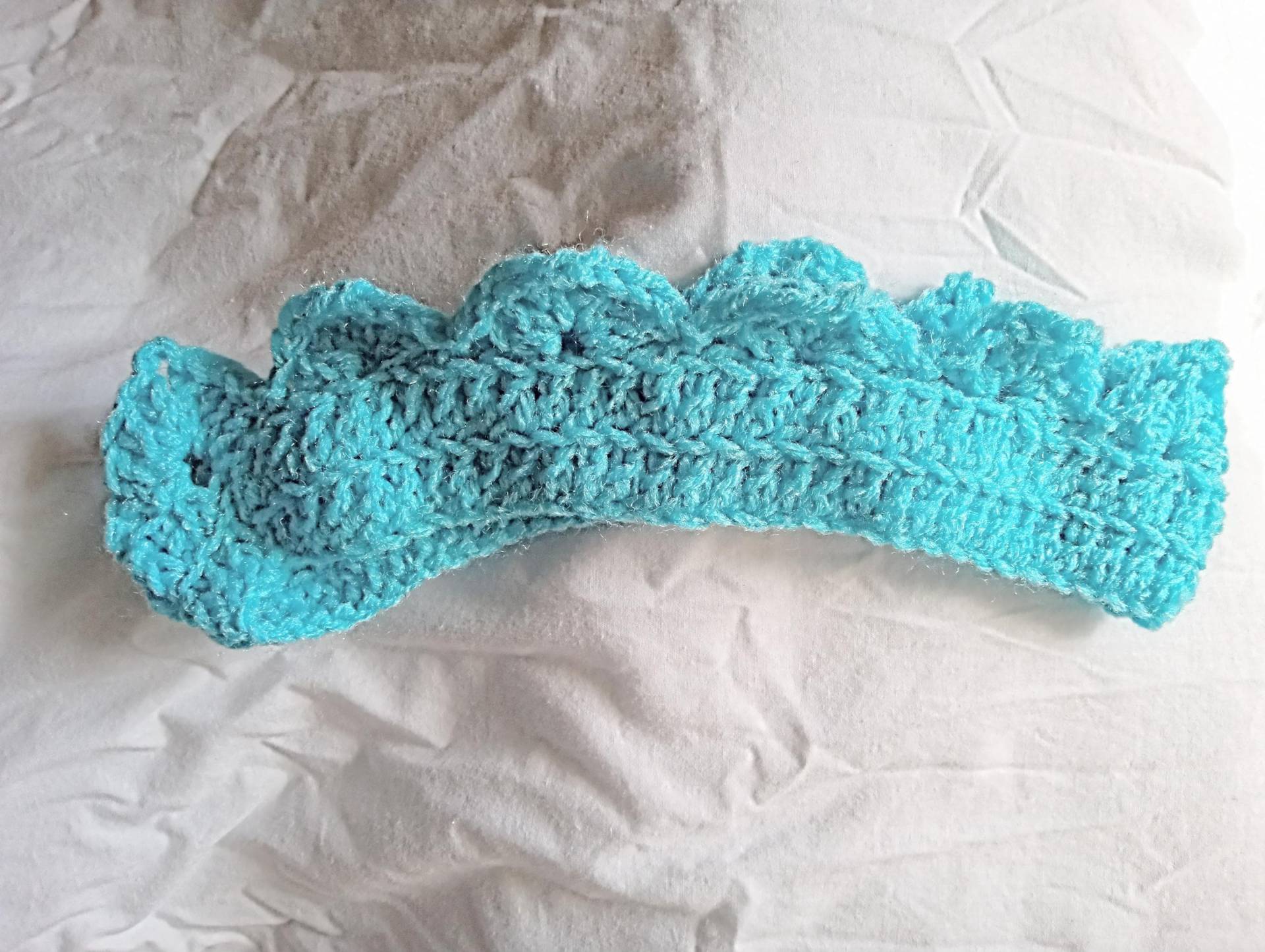 Krone Gehäkelt in Türkisblau, 25 cm Umfang Krone Gehäkelt in Türkisblau, 25 cm Umfang von FiberAndTextileArts
