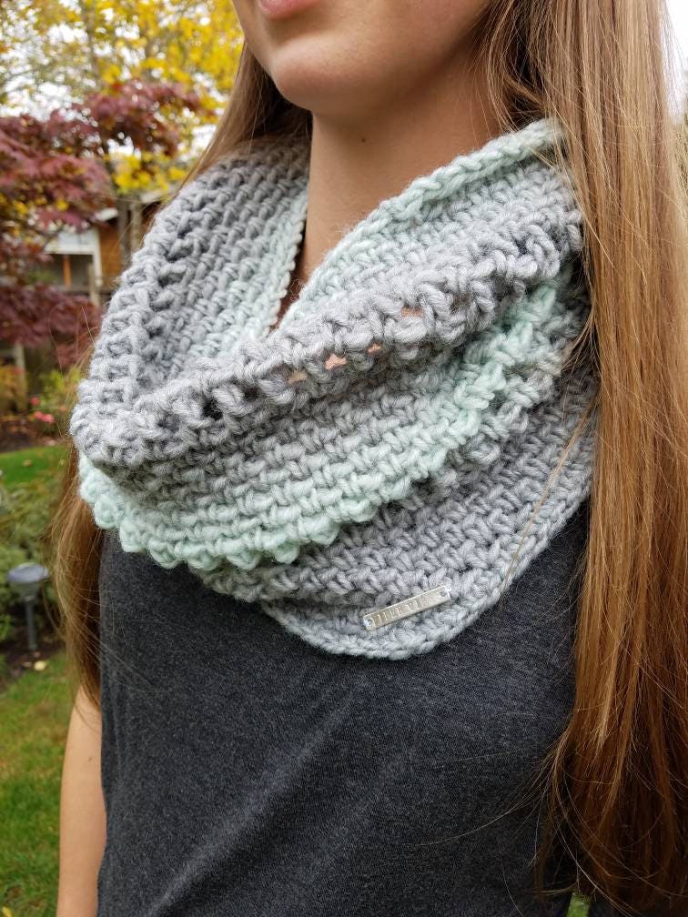 Verwobene Cowl - Kreis Schals Schal Häkeln Verwobene Cowl - Kreis Schals Schal Häkeln von FiberVibes