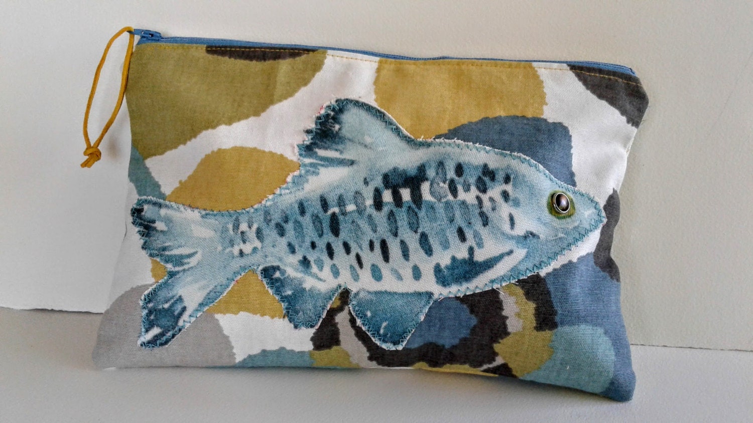 Clutch Portemonnaie, Fisch Design Appliqued, Chic, Stylisch, Handmade Clutch Portemonnaie, Fisch Design Appliqued, Chic, Stylisch, Handmade von FickleFunCrafts