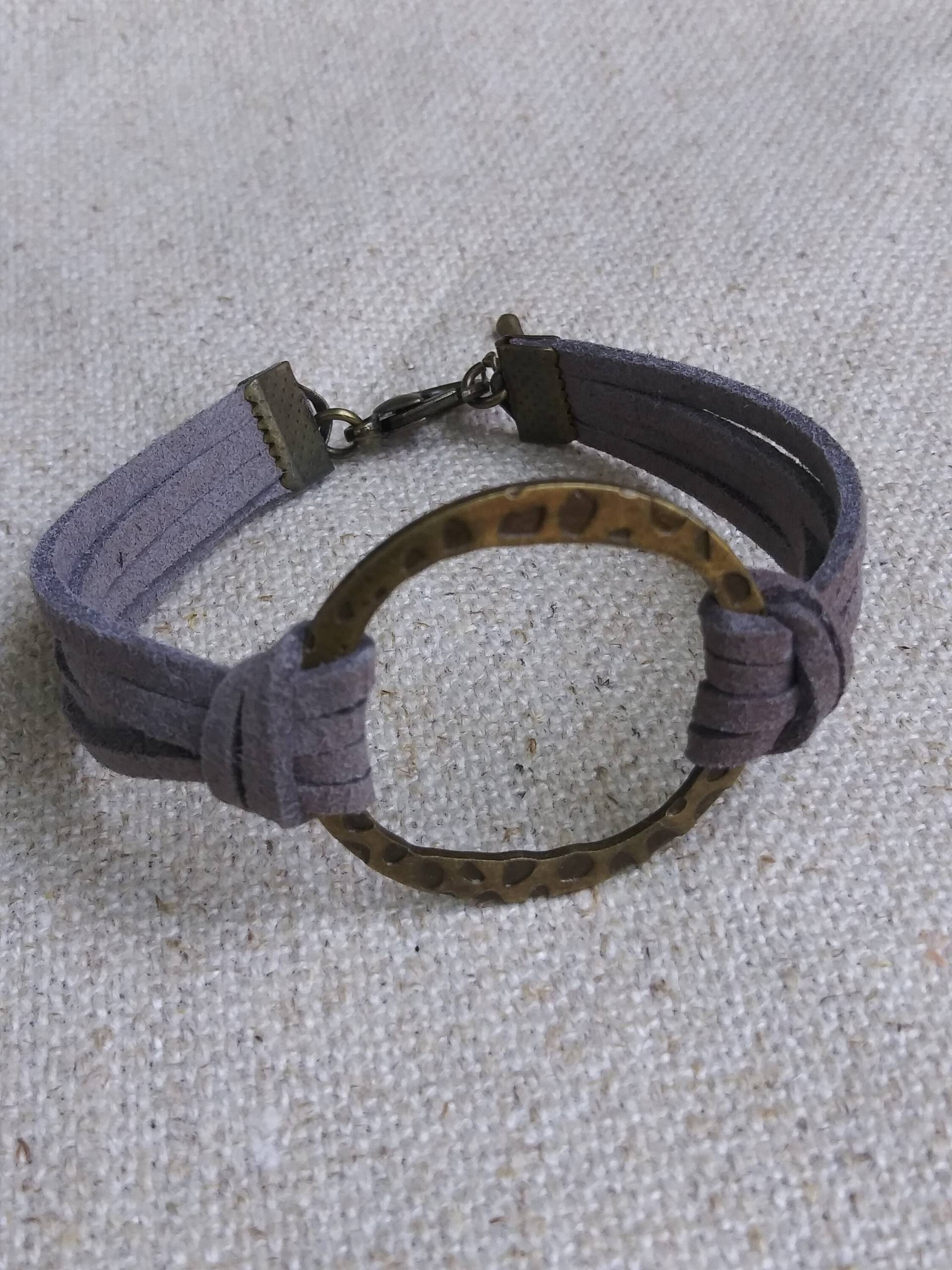 Wildleder Und Gefleckte Messingring Wildleder Und Gefleckte Messingring von FiddleheadsHome