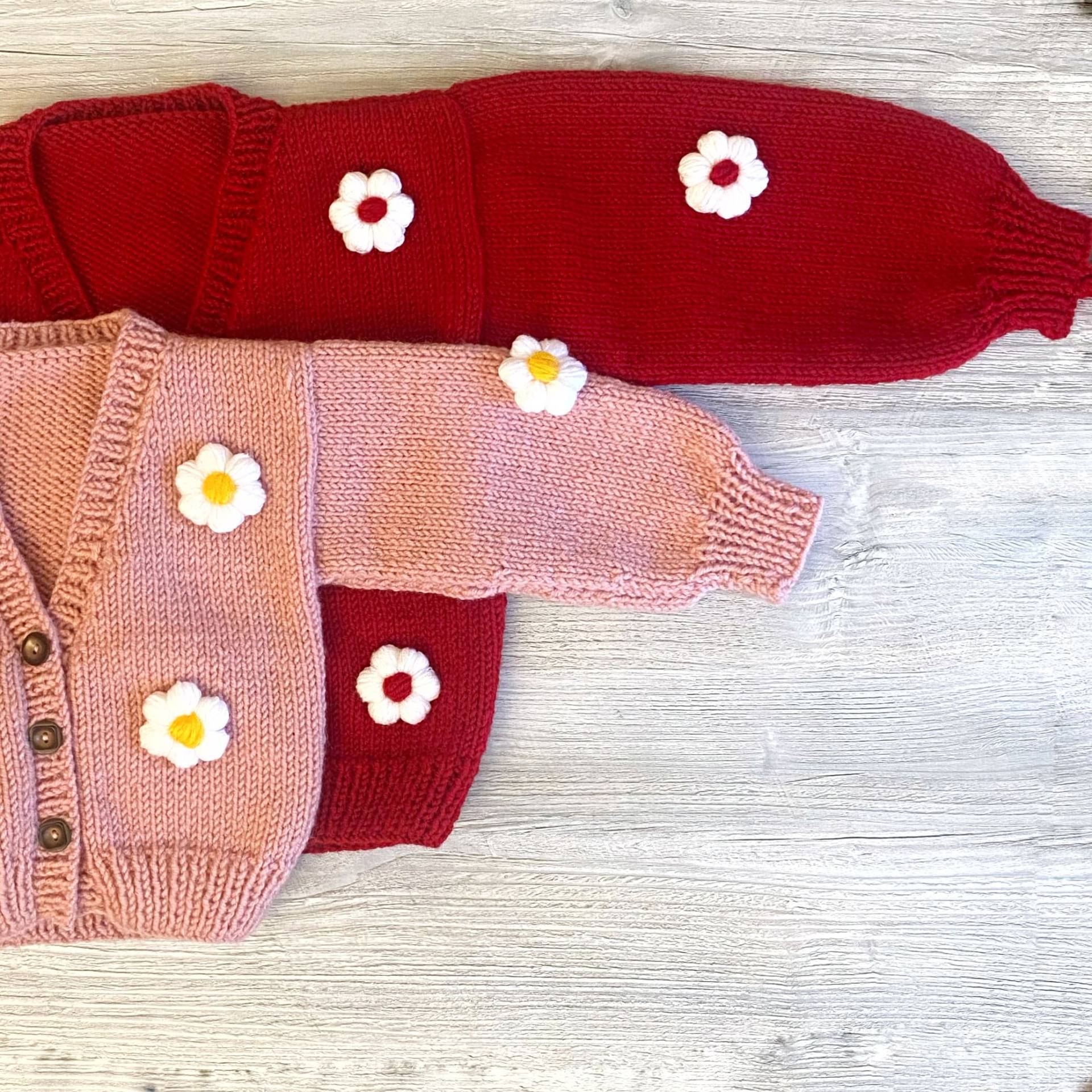 3D Gänseblümchen Strickjacke, Daisy Festival Cardigan, Lustige Baby Mädchen Einzigartige Erwachsene Strick Blume Chunky Cardigan von FidiliBebekler