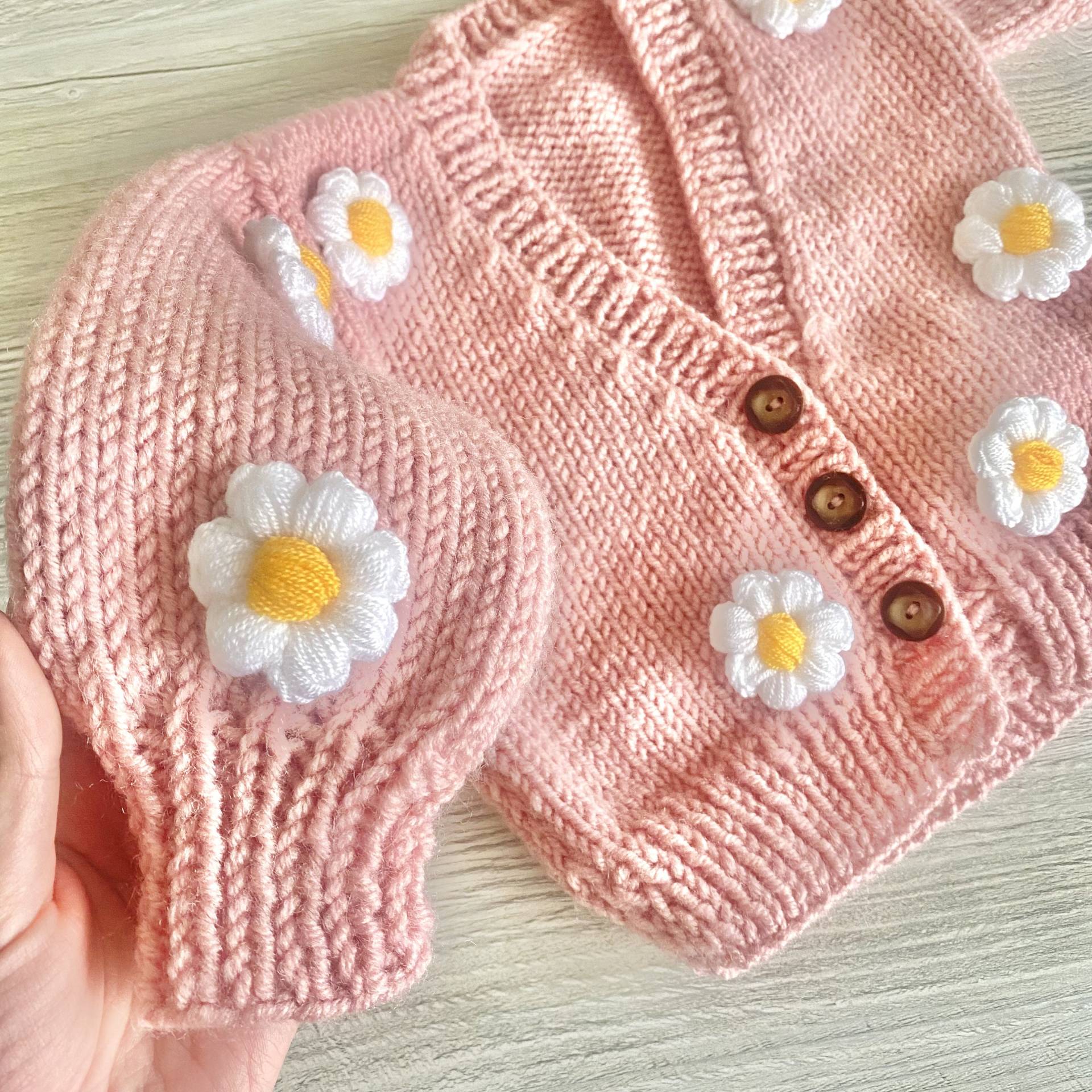 Gänseblümchen Strickjacke Für Mädchen Baby, Grobstrick Pullover, Flauschige Daisy Weiche Strickjacke, Rosa Süße /Option Farbe / von FidiliBebekler