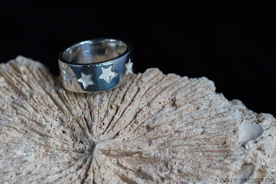Silver Ring With Star Design, Eu Size 18.25 - 18.5 Silver Ring With Star Design, Eu Size 18.25 - 18.5 von FieHandmadeJewellery