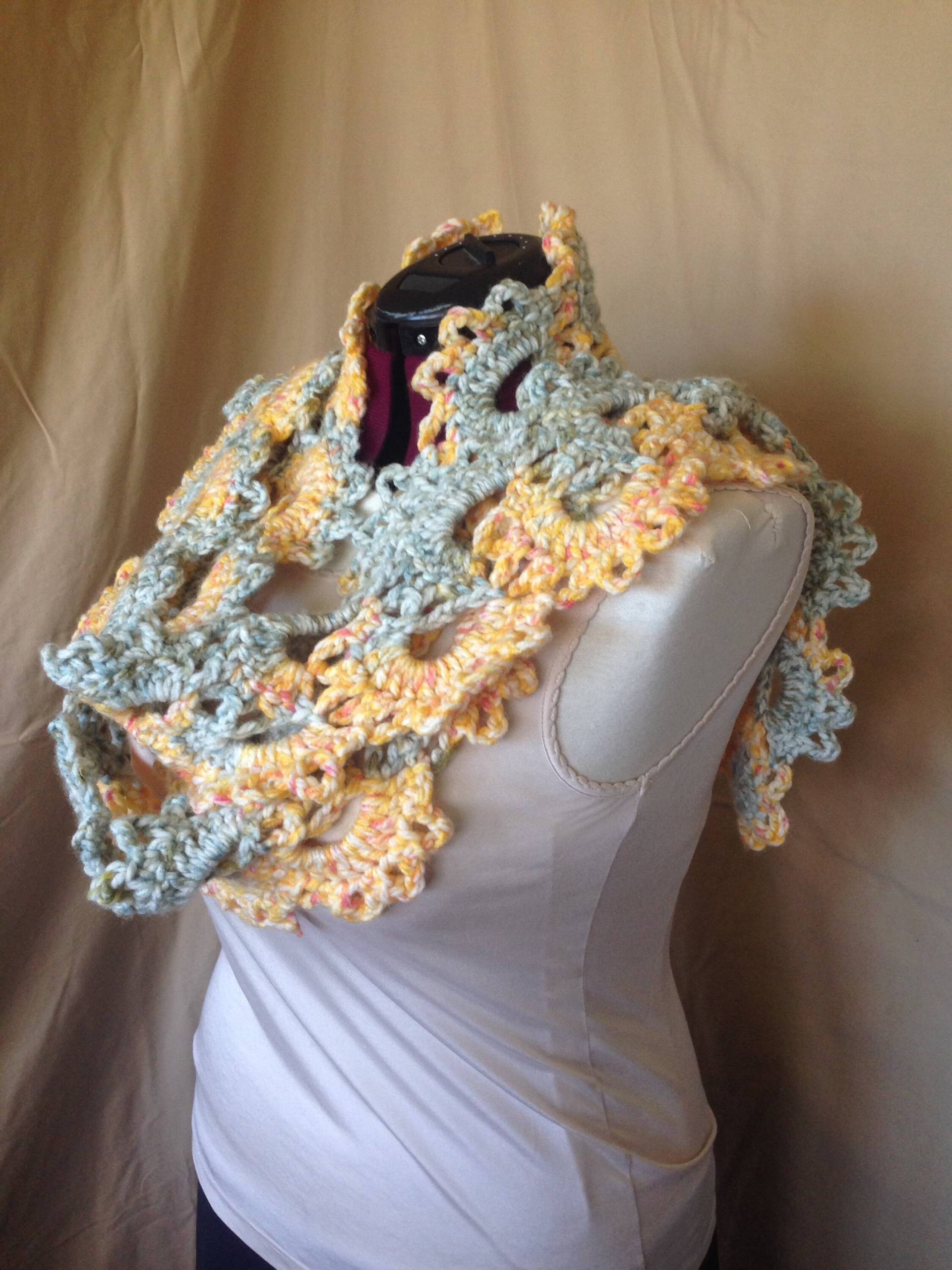 Sonnenschein Und Surf Queen Anne Es Lace Langen Dünnen Schal Gehäkelt Sonnenschein Und Surf Queen Anne Es Lace Langen Dünnen Schal Gehäkelt von FieldsFancy