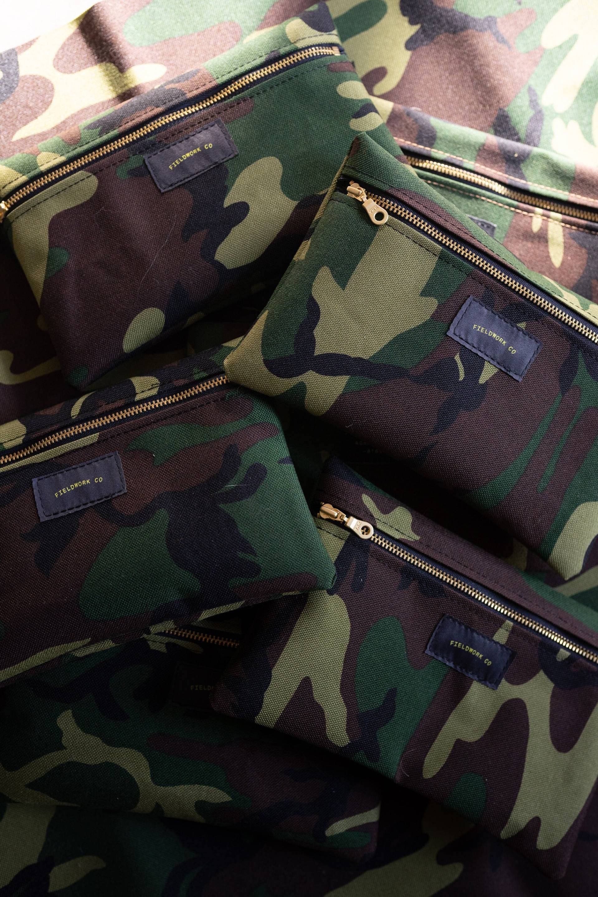 Camo Beutel | Hergestellt in Kanada Camo Beutel | Hergestellt in Kanada von Fieldworkco