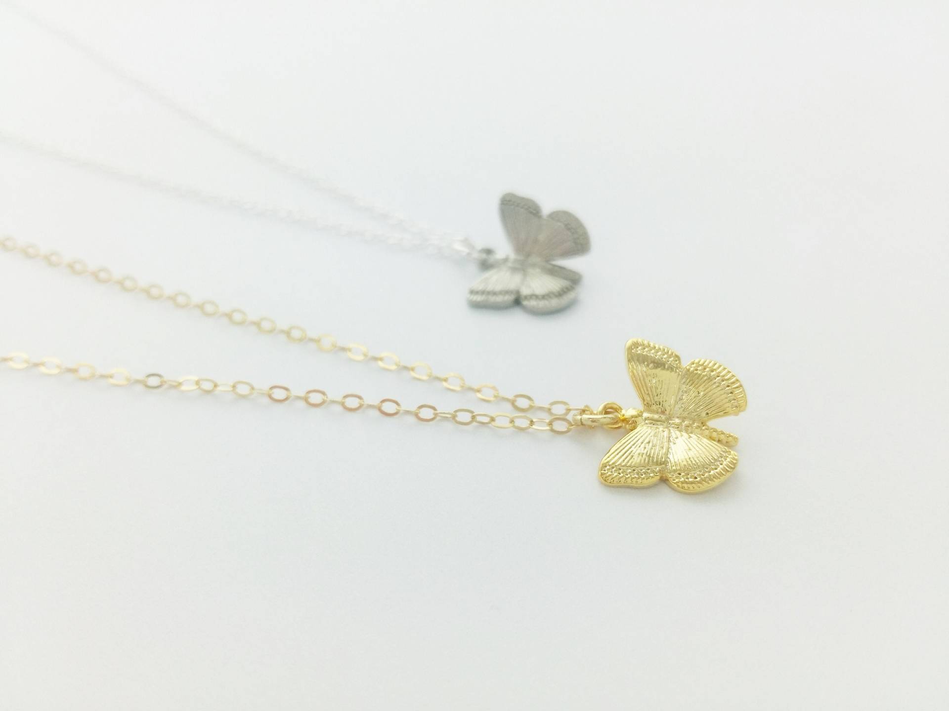 Schmetterling Halskette, Gold Oder Silber, Tochter Fliege, Inspiration, Gedenkstätte Erinnerung, Hoffnung von FierceDeer