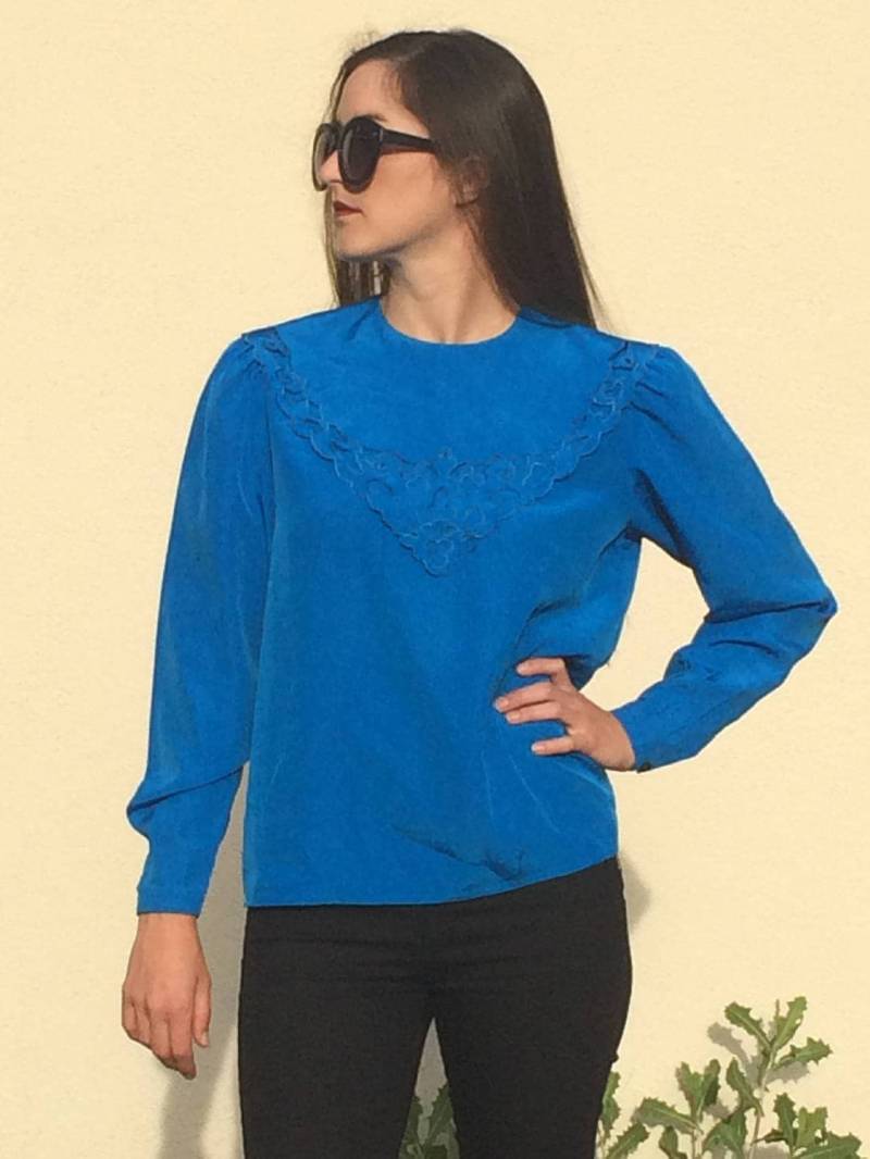 Nilani Vintage 1980 Bluse, Kobaltblau von FierceFrillsBoutique
