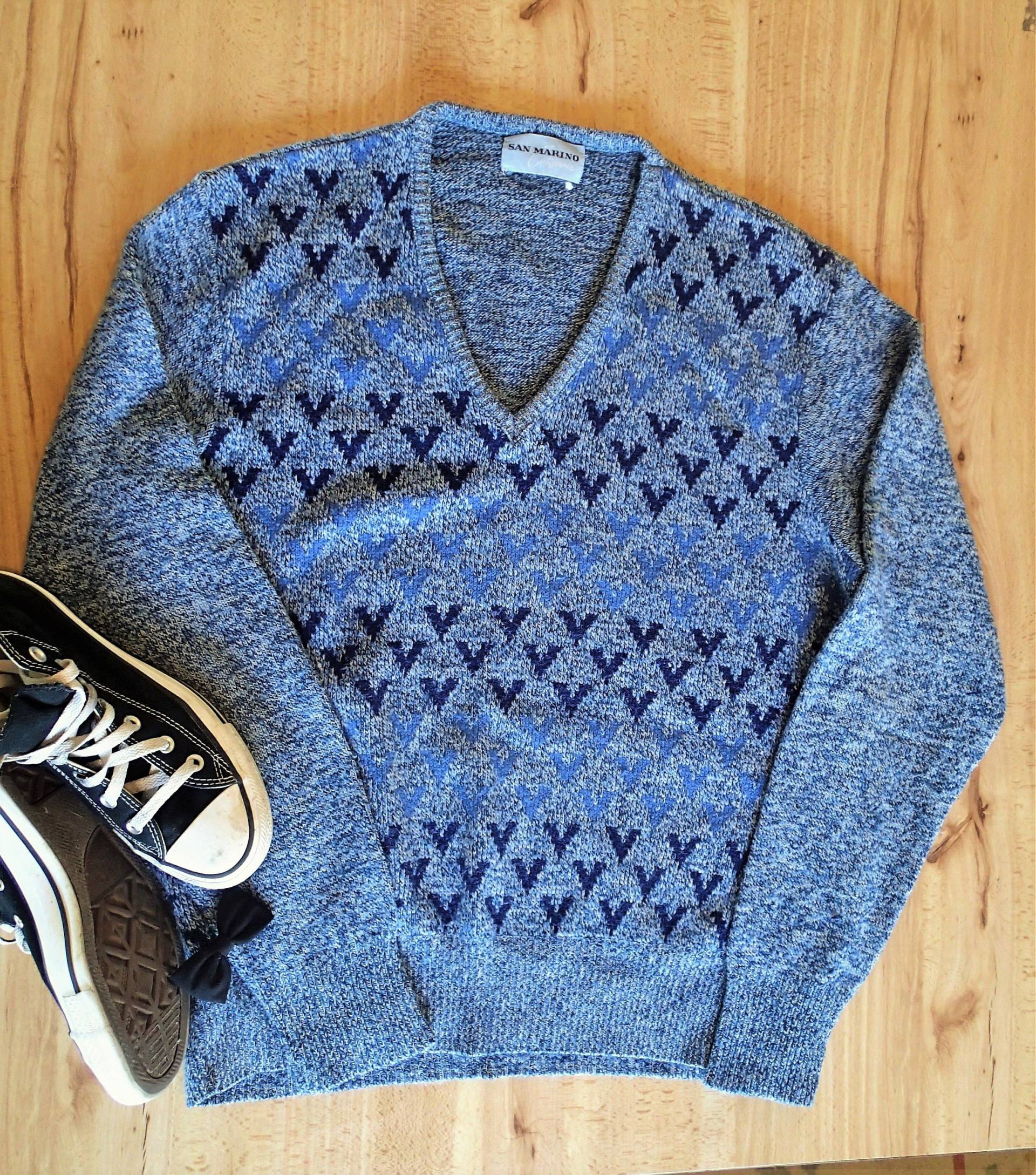 San Marino Kalifornien Iglwu Pullover Mit V Ausschnitt Grafik-Design von FierceFrillsBoutique