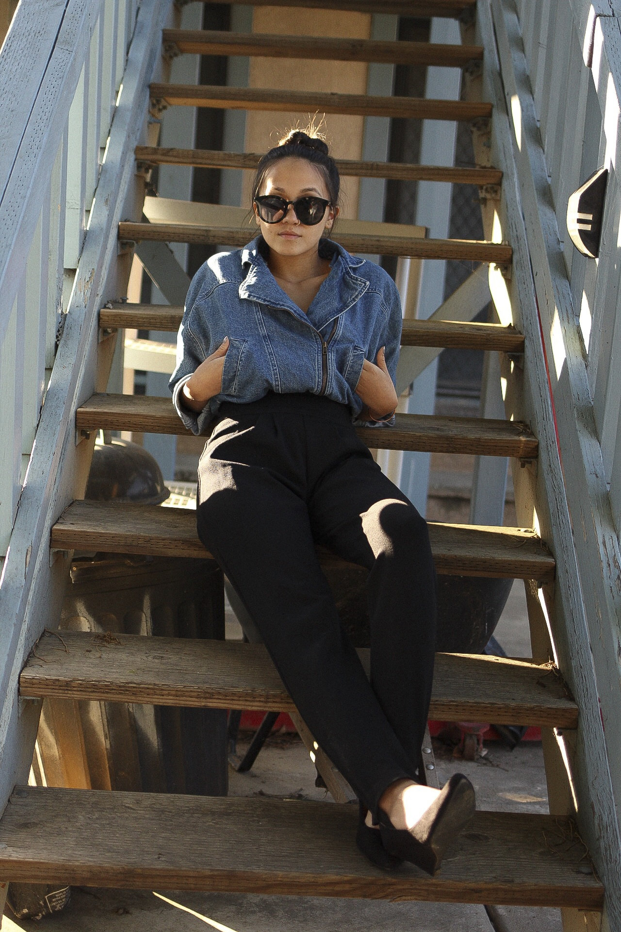 Seattle Gear Vintage 1990Er Jahre Jumpsuit, Denim Reißverschluss Oben, Dicke Schwarze Spandex Verjüngte Steigbügel Hose von FierceFrillsBoutique