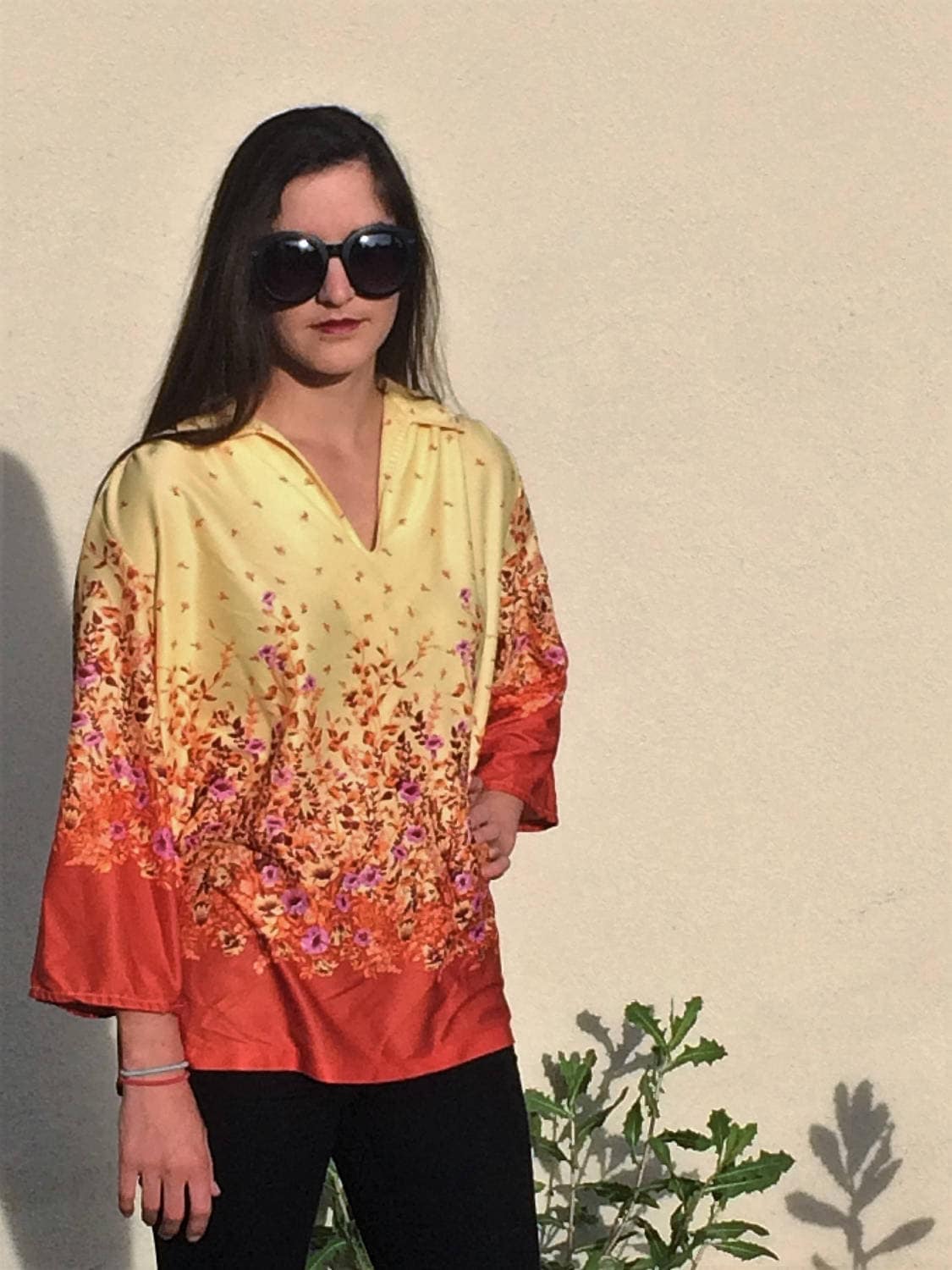 Vintage Geblümte Hippie Bluse von FierceFrillsBoutique