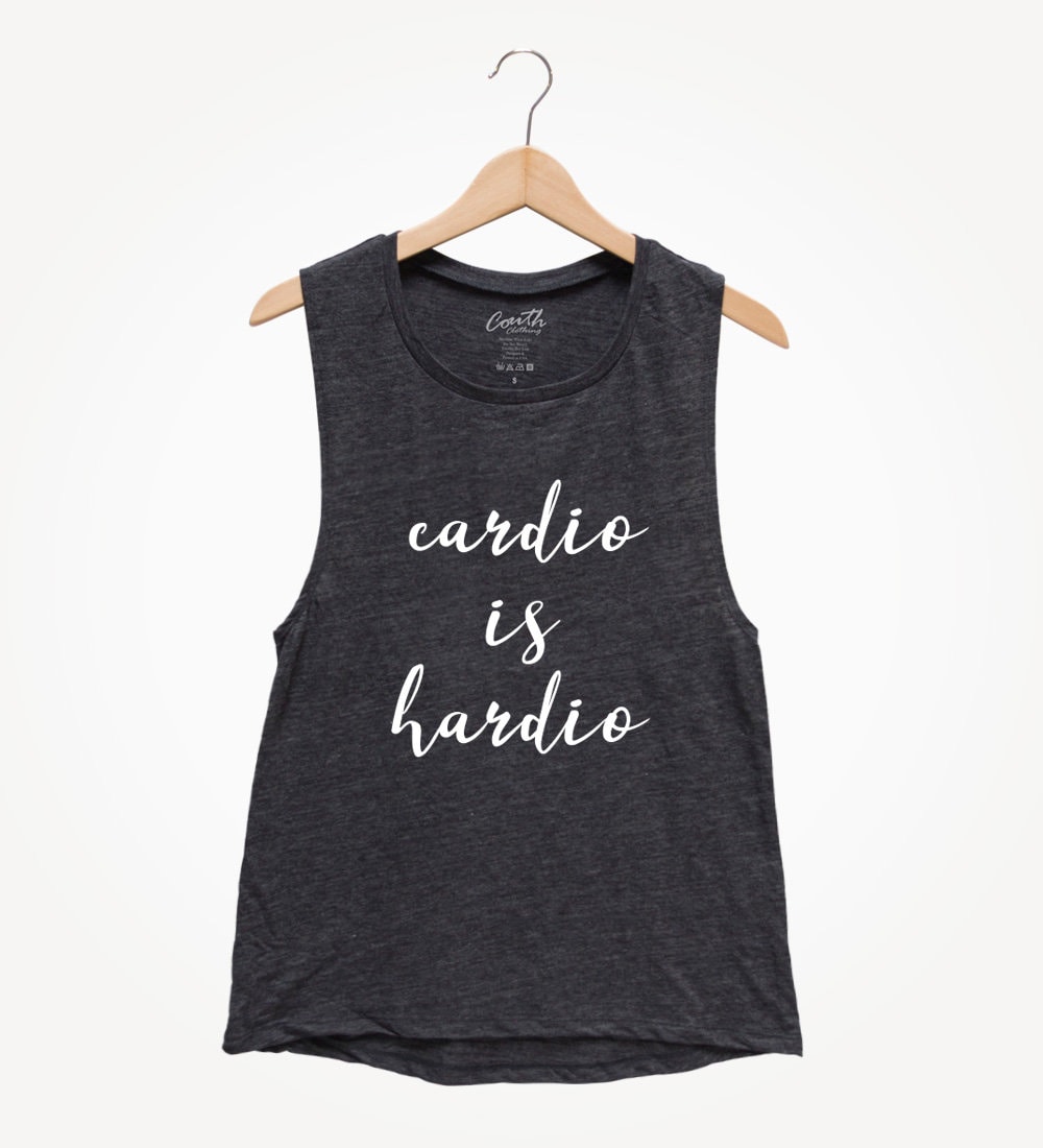 Cardio Is Hardio Tank Top Trainings-Shirt Mit Entspannter Passform von FierceTankDesign