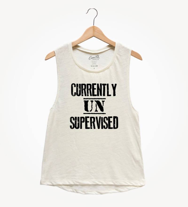 Derzeit Unbeaufsichtigtes Tank Top Frauen Flowy Muskel-T-Shirt von FierceTankDesign