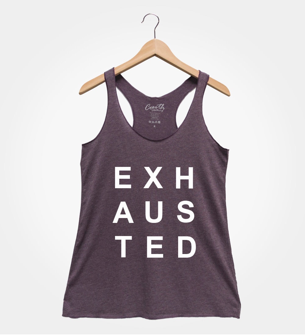 Erschöpft Frauen Tank Top Gym Workout Shirt von FierceTankDesign