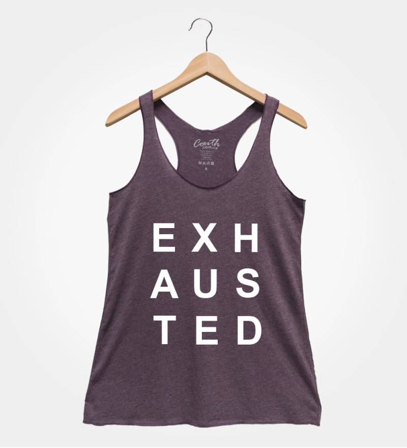 Erschöpft Frauen Tank Top Gym Workout Shirt von FierceTankDesign