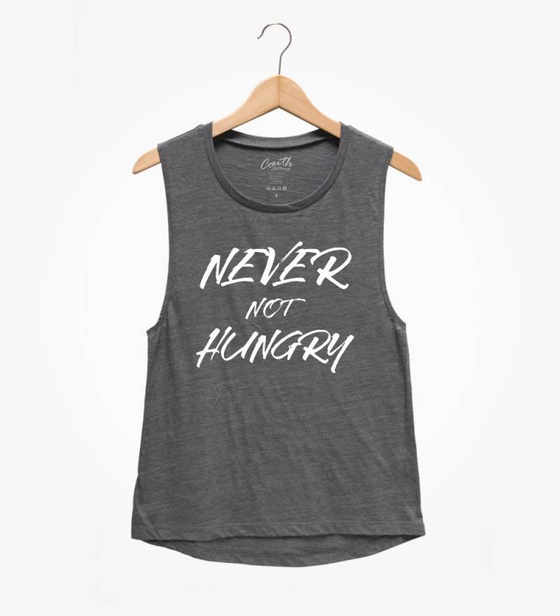 Frauen Muskel-T-Shirt Never Not Hungry Grafik Tanktop von FierceTankDesign