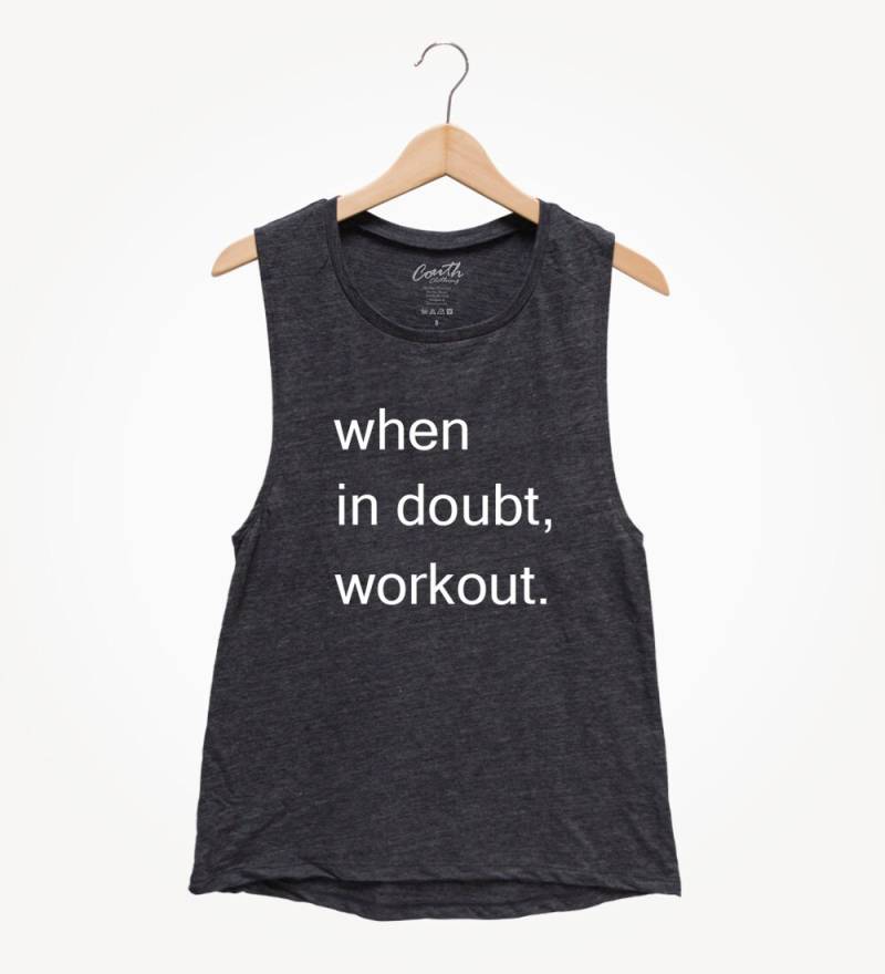Wenn Im Zweifel Workout Tank Top - Frauen Muskel-T-Shirt von FierceTankDesign
