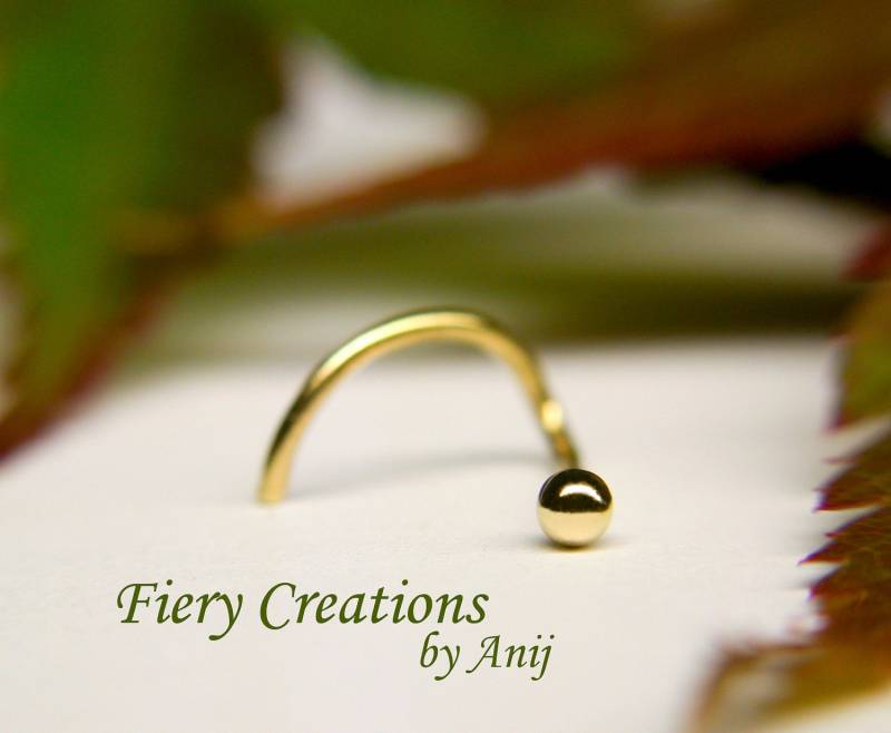 Nasenschraube/Tragus Bolzen "Kleine Kugel" 1, 9 Mm - 750 Gelbgold." von FieryCreations