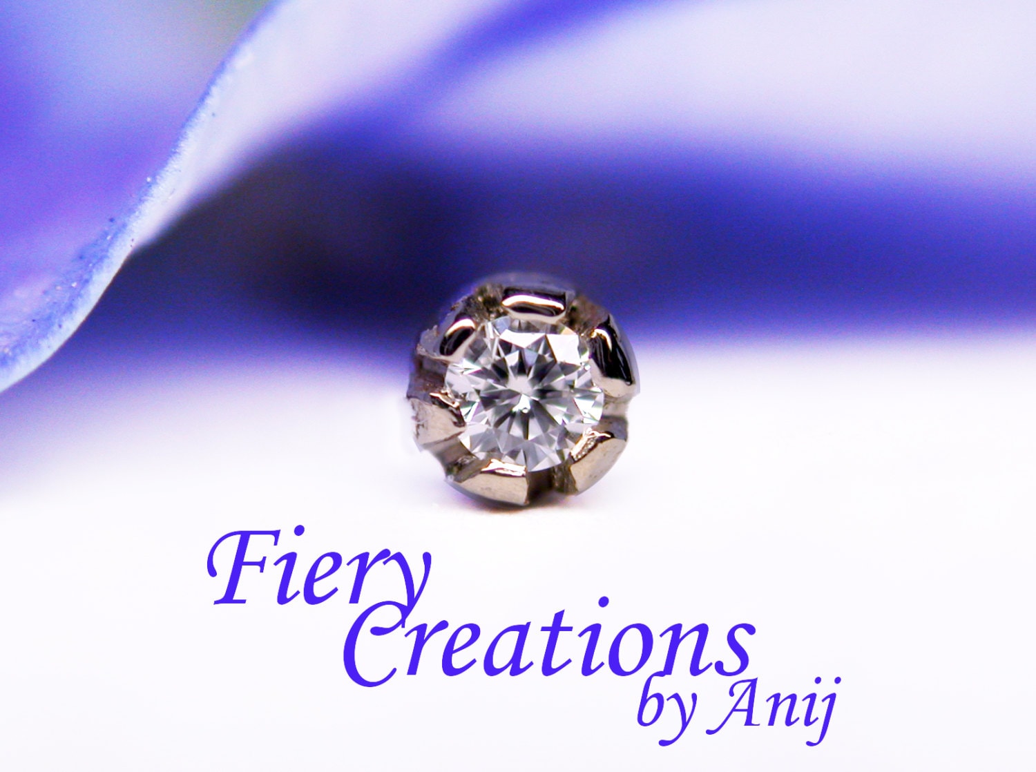 "Nasenschraube Oder Tragus Bolzen "Baby Distle Bud" - Feiner Weißer 1.5 Mm Diamant in 18K Solid White Gold Eingefasst." von FieryCreations