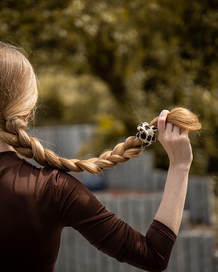 Scrunchie Haargummi Leo Aus Crepe | Handgemachter Nachhaltiges Haar-Accessoire Leoparden Print von FiesDesign