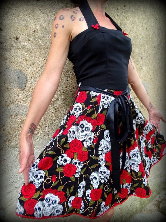 Kleid Rockabilly Calaveras Zuckerschädel Zombie Monster Psychobilly Schrecken Halloween Tattoo Vintage Retro Fifisalternative Skelett Kleid Rockabilly Calaveras Zuckerschädel Zombie Monster Psychobilly Schrecken Halloween Tattoo Vintage Retro Fifisalternative Skelett von FifisAlternative