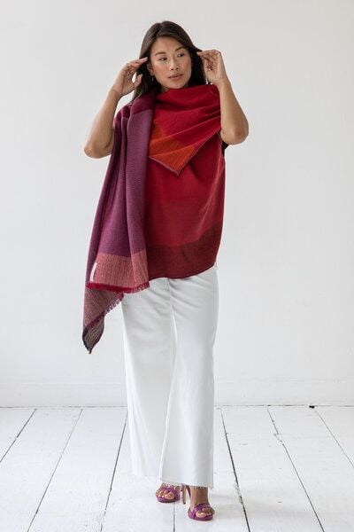 Fifth Origins Damen Cape aus Bio-Wolle Cape Infinity von Fifth Origins